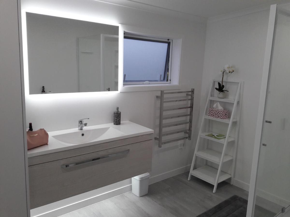Coromandel Town Harbourside Cottage Luxury Accommodation Esterno foto